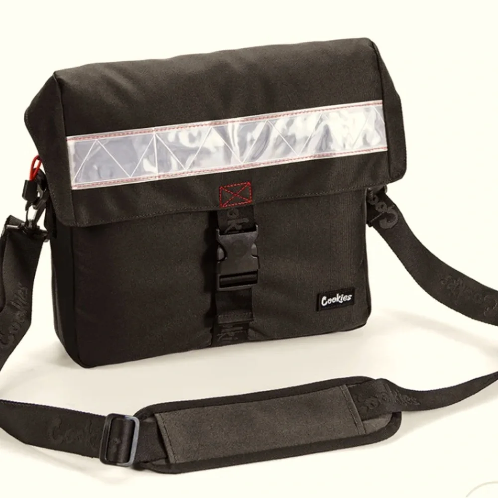 Cookies Smell Proof Messenger bag. - Picture 1 of 3